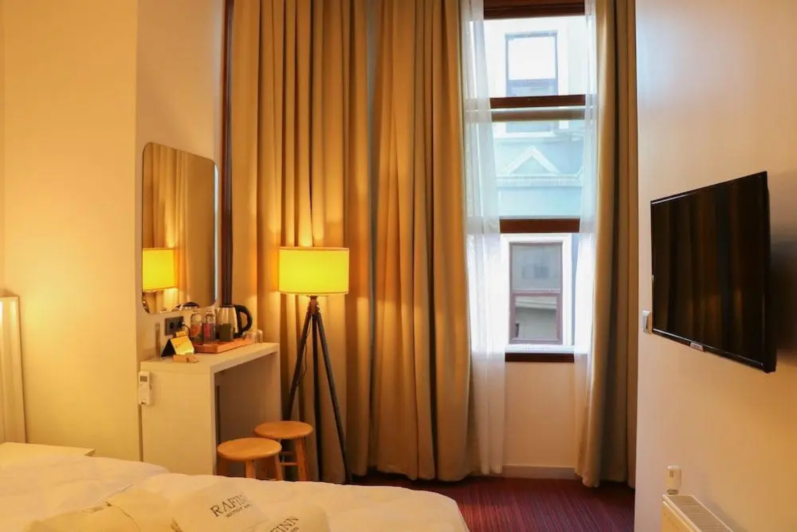 Отель Rafinn Hotel