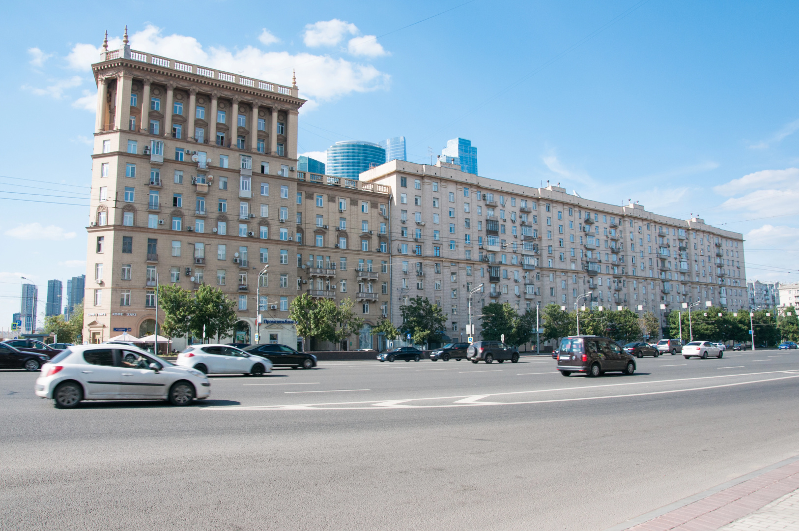 Апартаменты Квартира рядом с домом Брежнева