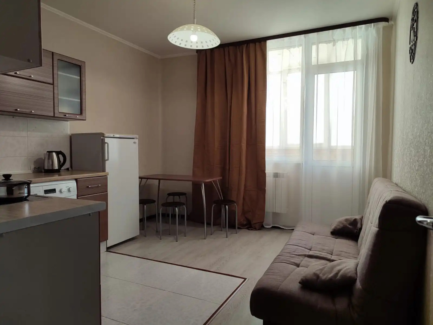 Апартаменты LikeHome на Салмышской 64/1