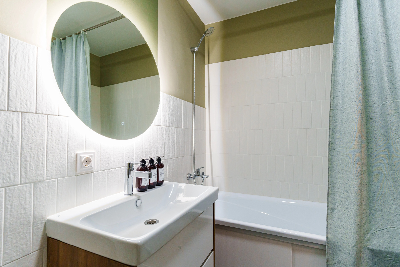 Апартаменты Premium на Мысхакском Шоссе от LetoApart 1