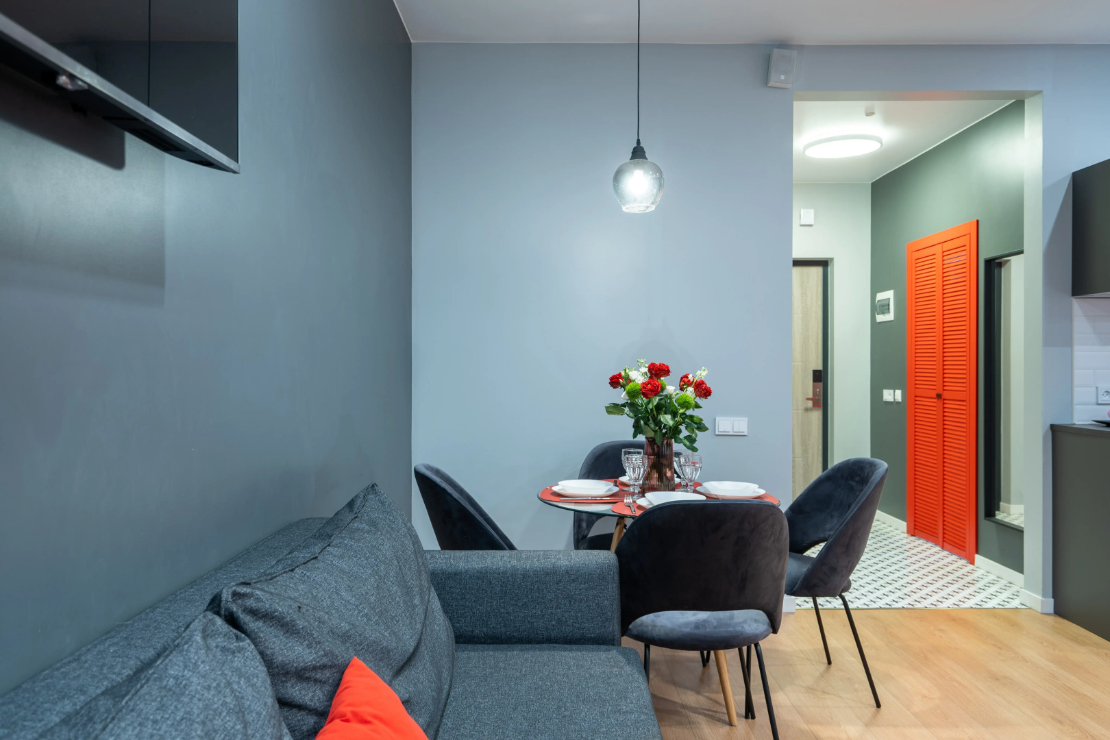 Апартаменты Охта «КраСКИ»