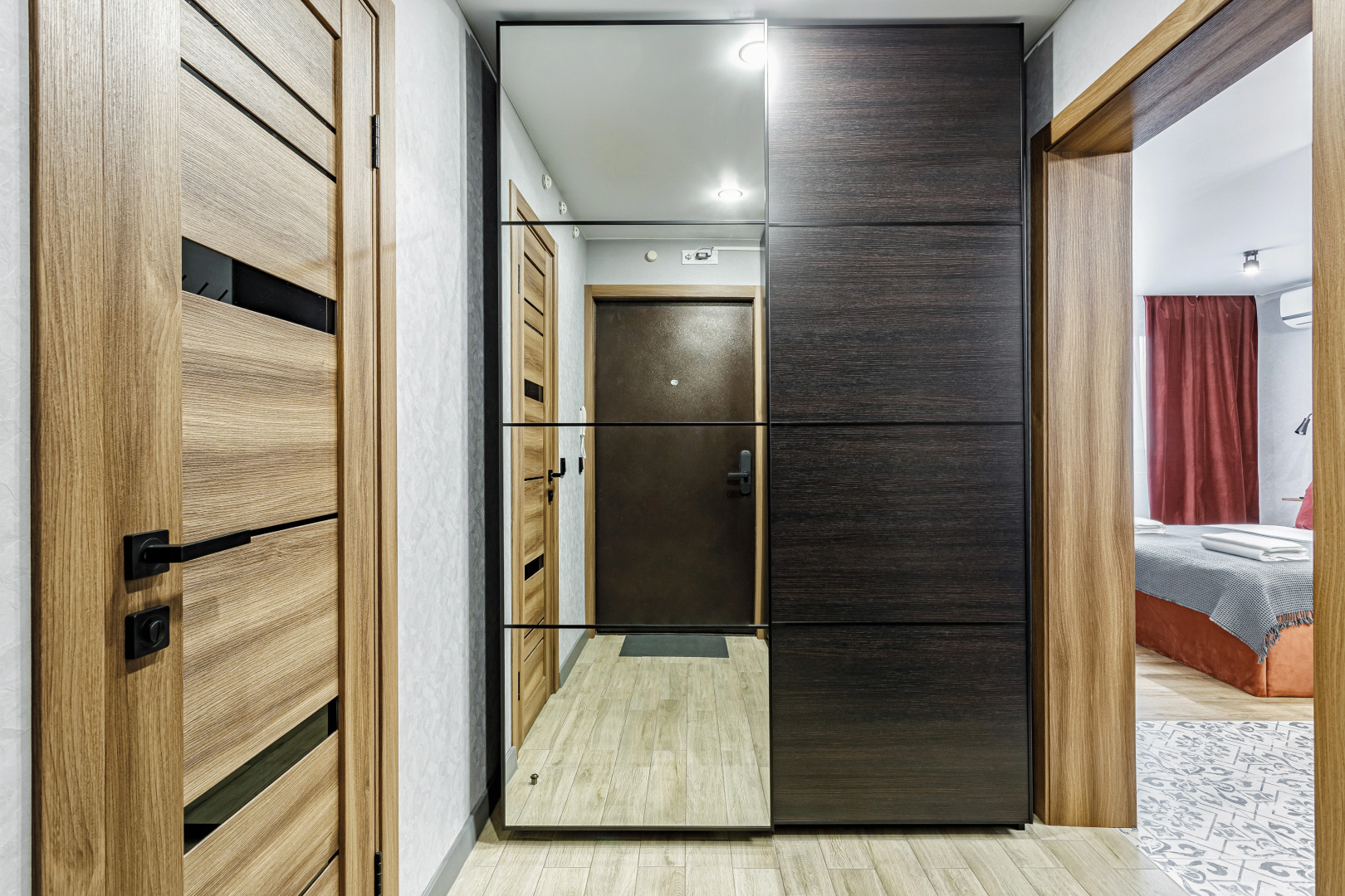 Апартаменты BE HAPPY Парк Галицкого