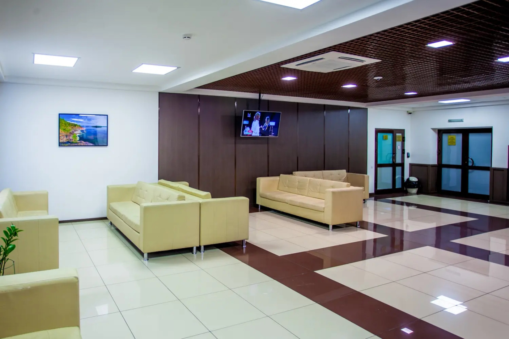 Отель Овертайм