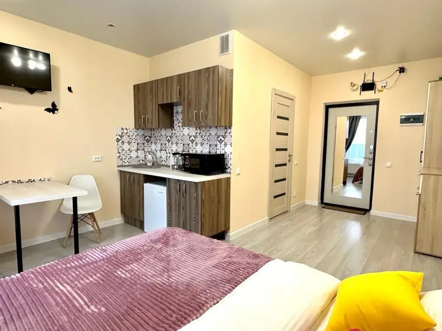 Апартаменты 3 Pant Family House Ватутинки на Яворки