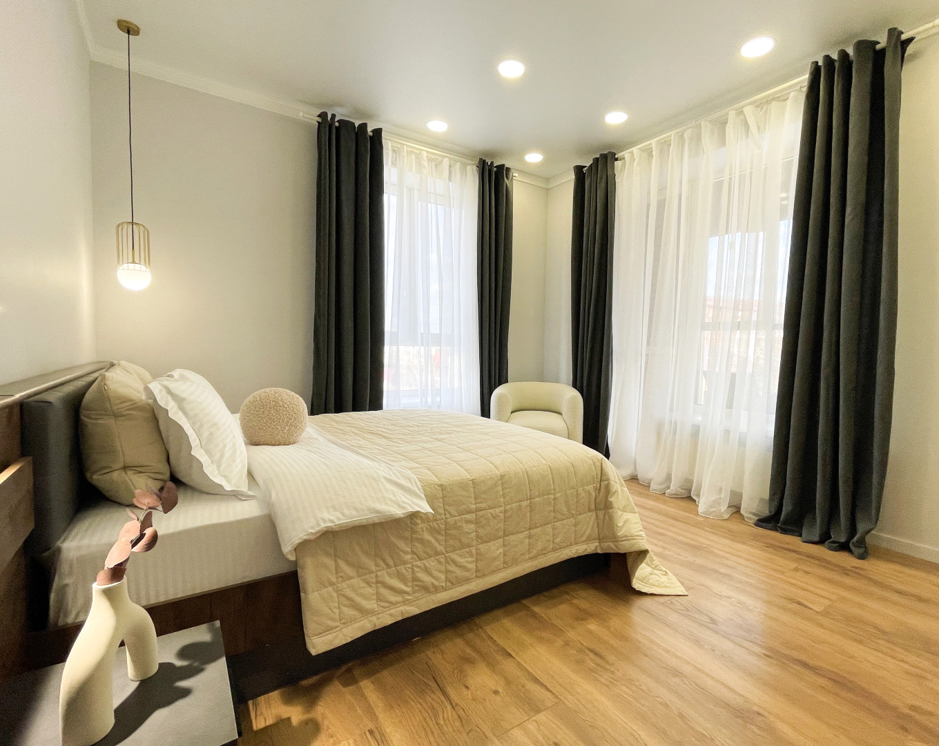 Апартаменты Бизнес-класса на улице Сакко, 24