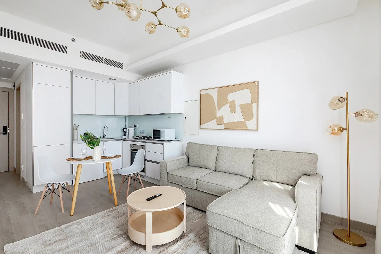 Апартаменты Welcome Home in Luma 22