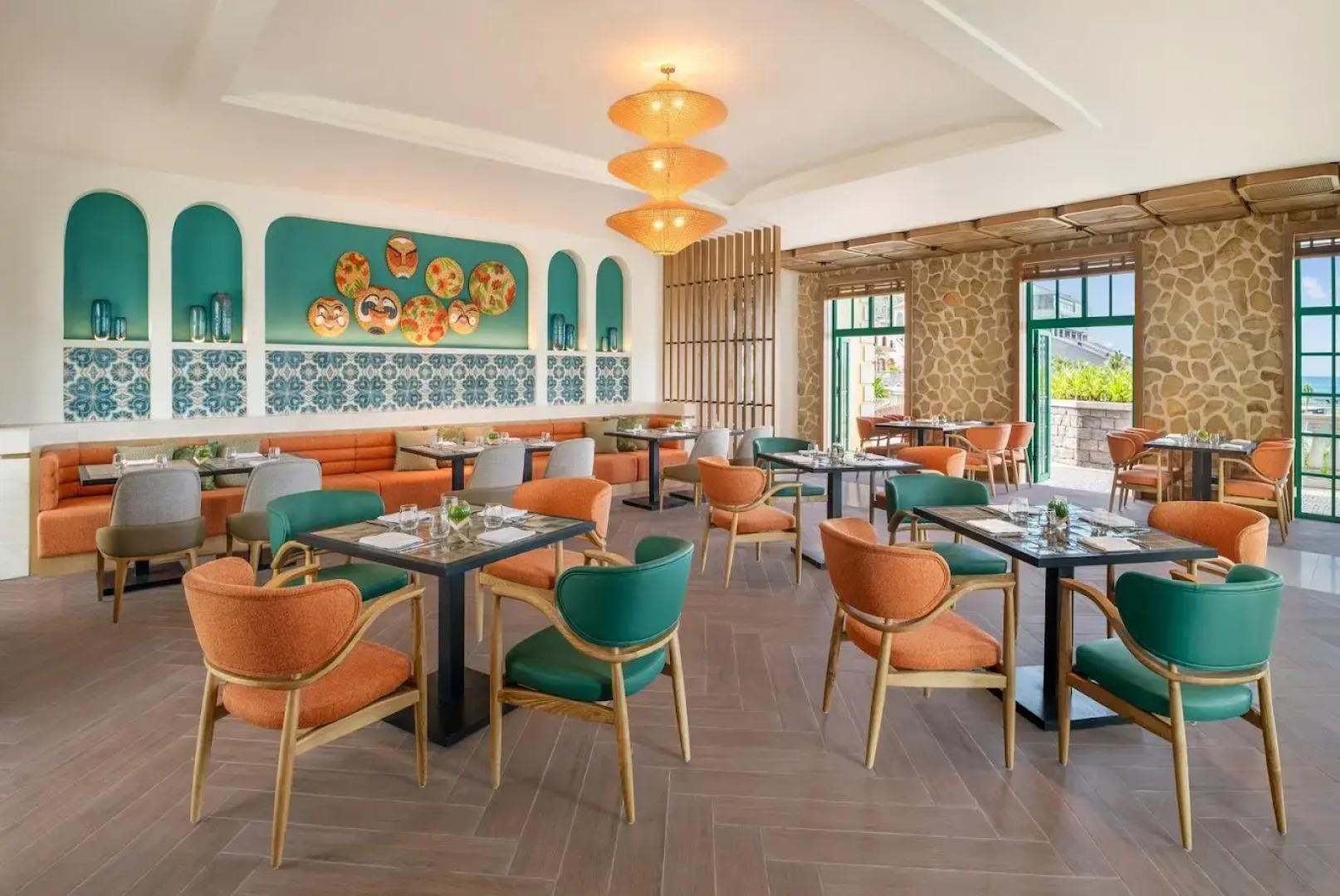 Отель La Festa Phu Quoc, Curio Collection By Hilton