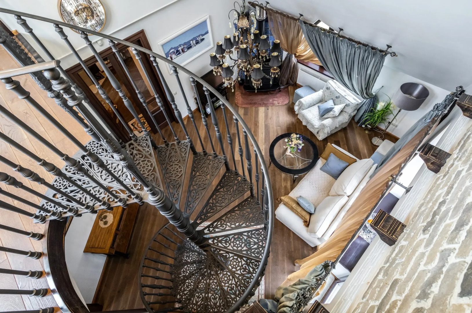 Квартира трёхкомнатная BookingApart с дизайнерским ремонтом в самом центре Светлогорска