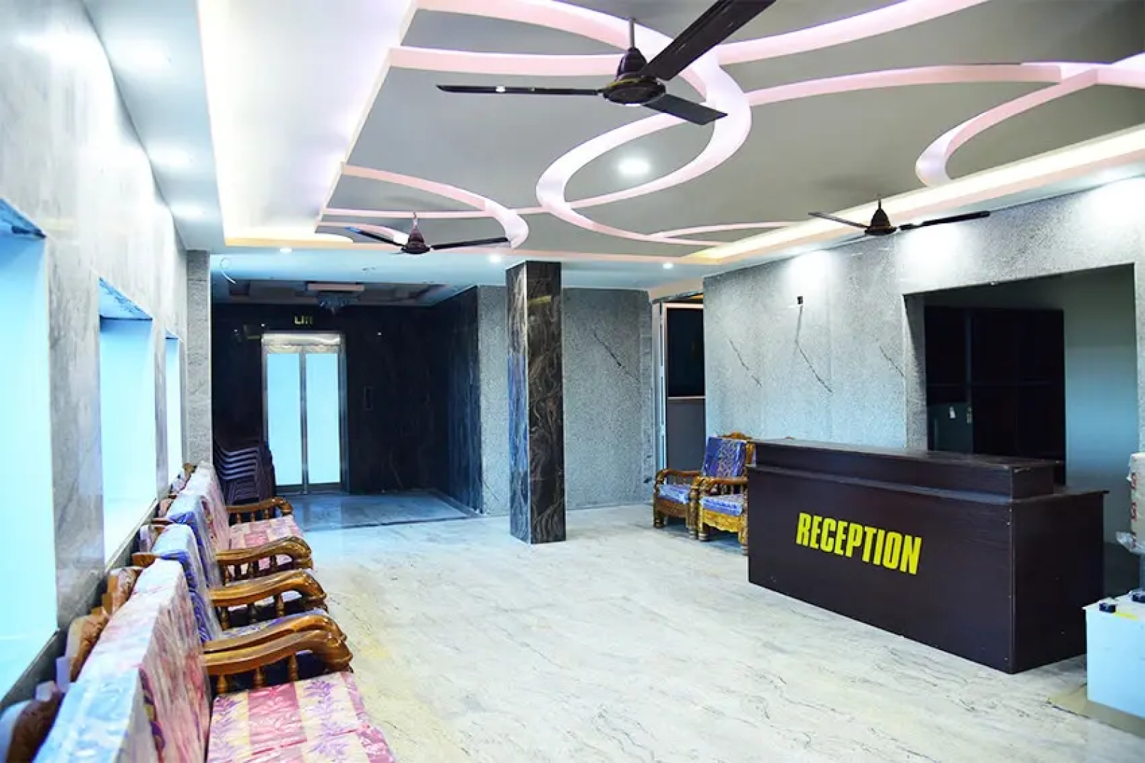 Отель Thangam Residency