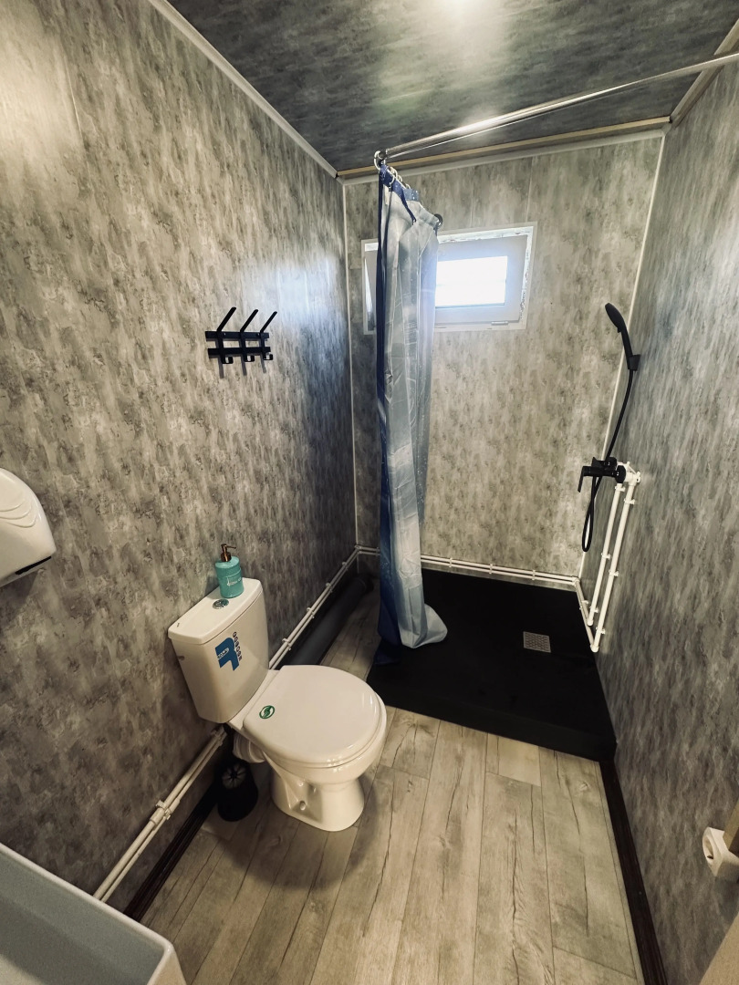 Частный дом А-фрейм в самом центре леса