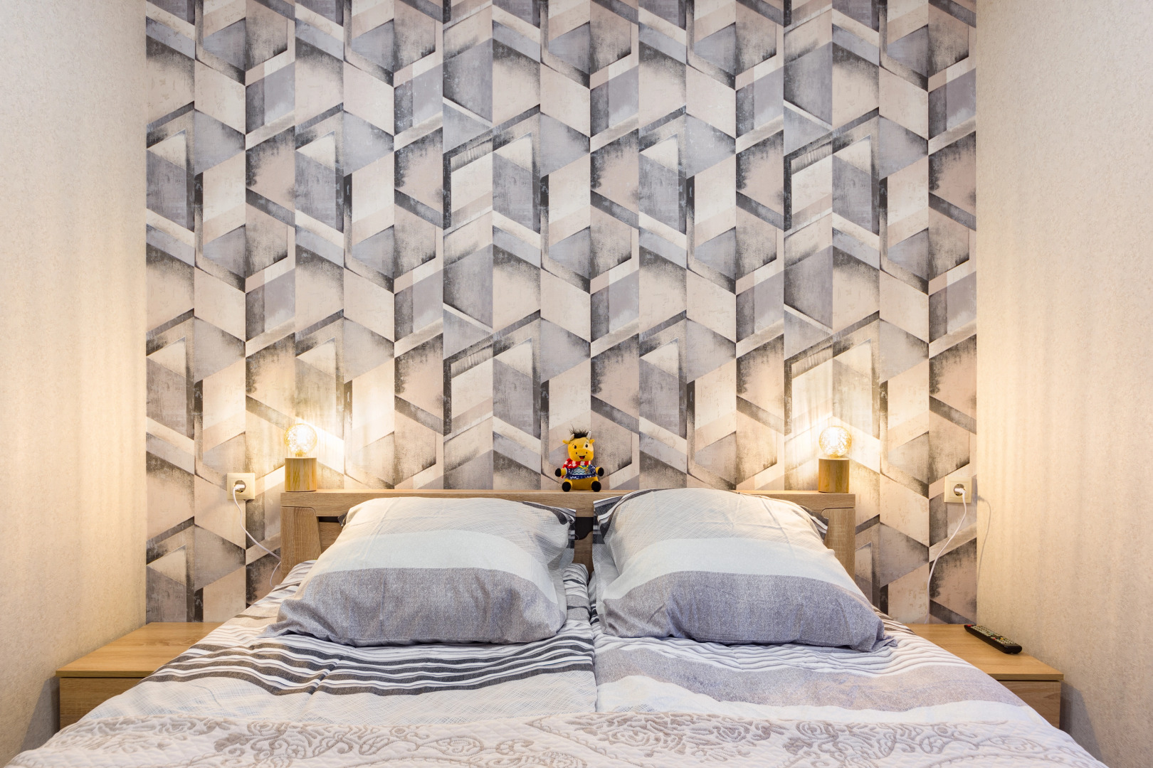 Апартаменты Двухкомнатная квартира в Центре города на Дунаевского 12