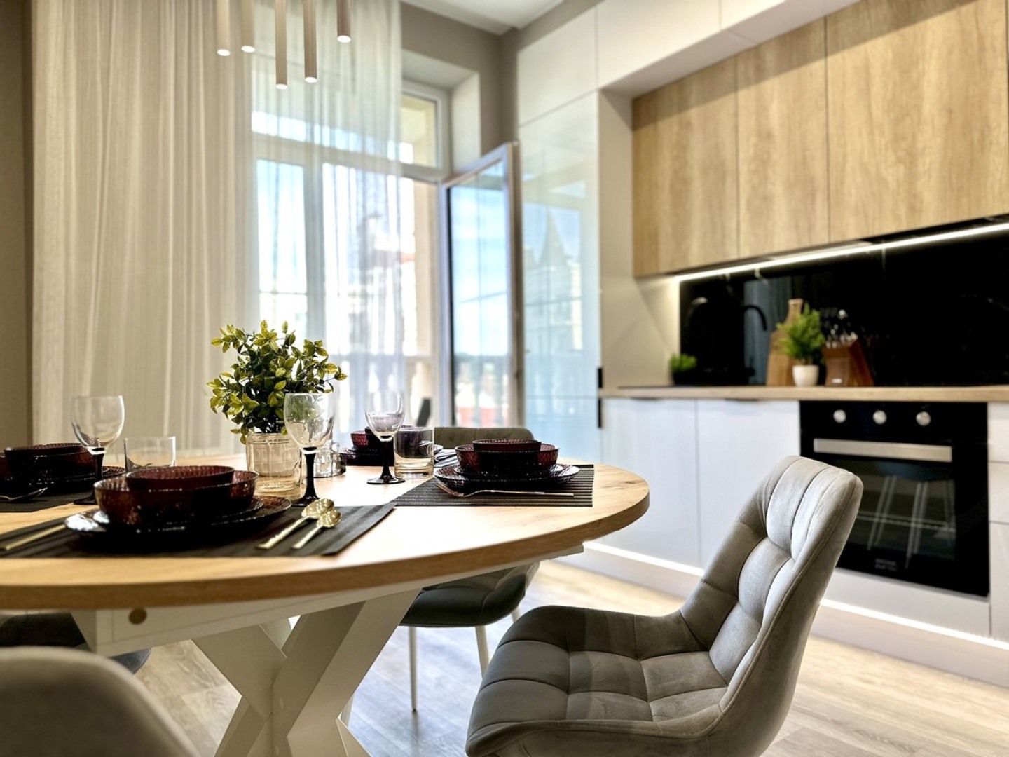 Апартаменты 2-х комнатные KranzDeluxe Резиденция у моря