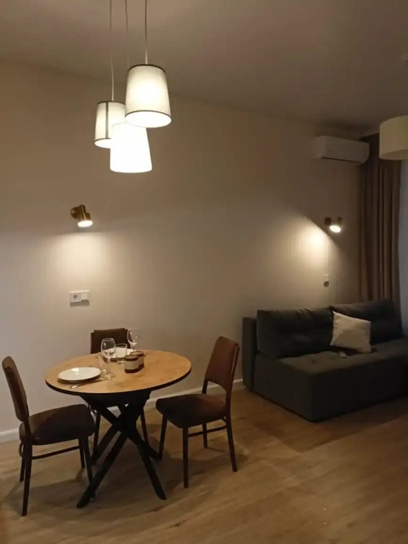 Апартаменты двухкомнатные Atlas на 1 линии у моря