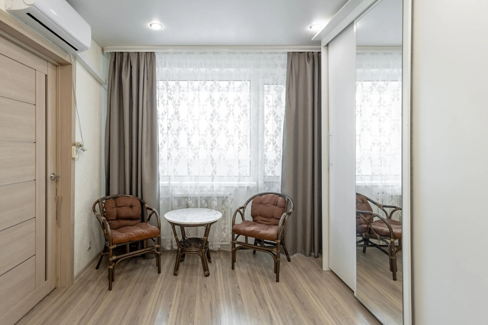 Квартира Шикарная трехкомнатная