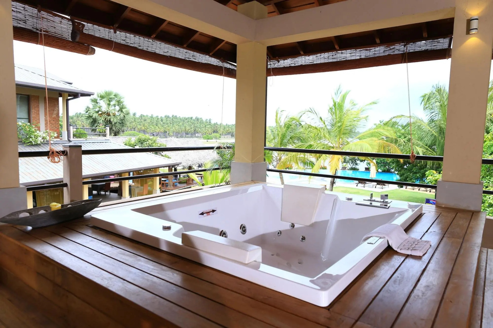 Курортный отель Amaranthe Bay