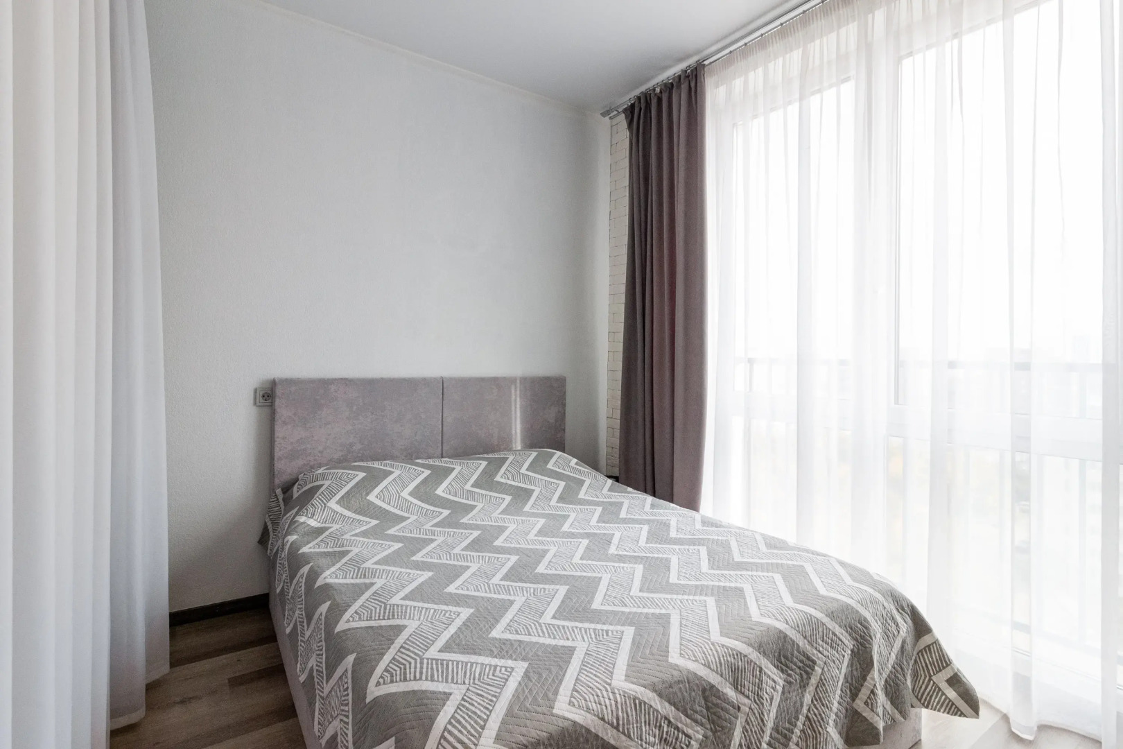 Апартаменты в элитном ЖК Резидент с панорамными окнами