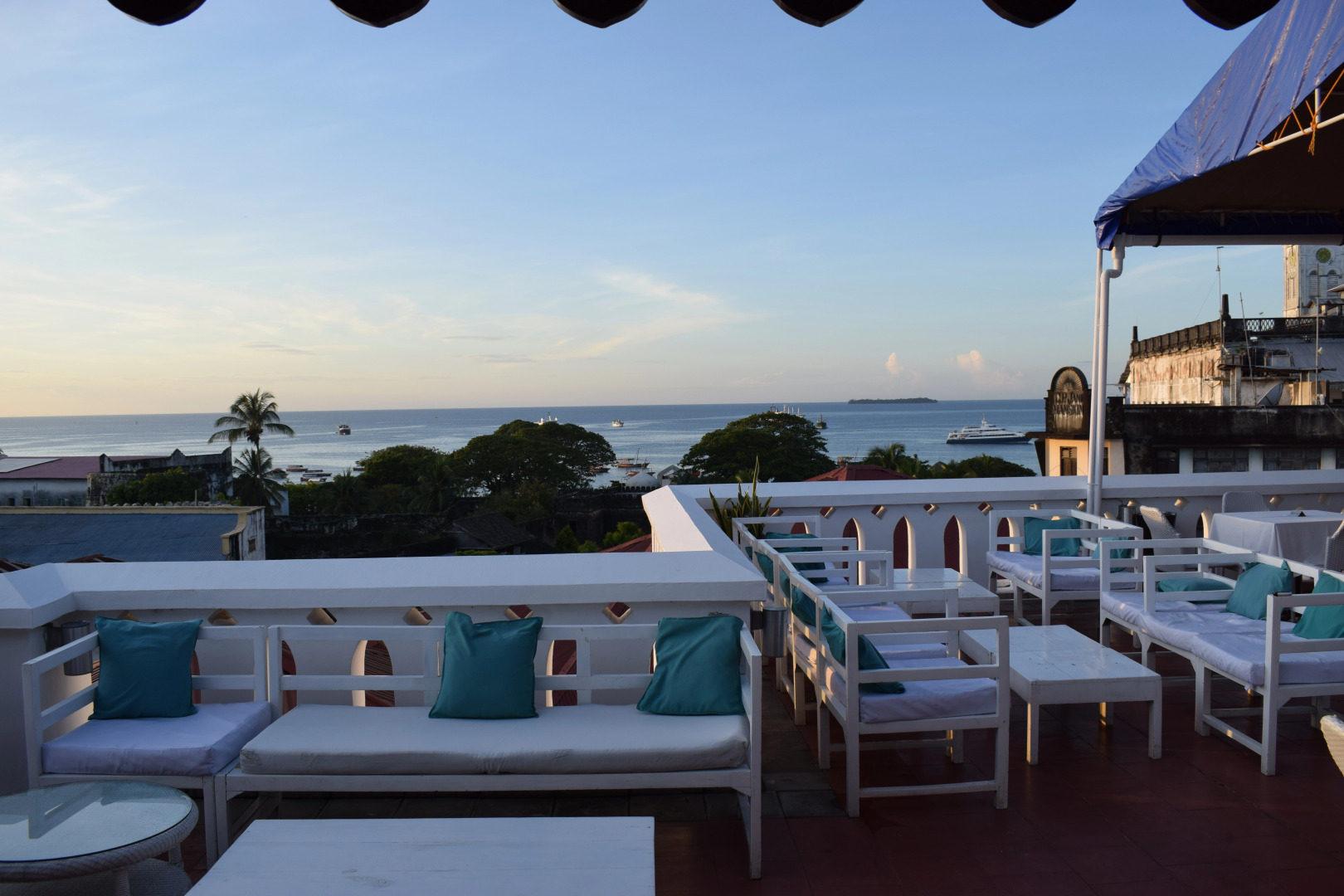 Отель Maru Maru