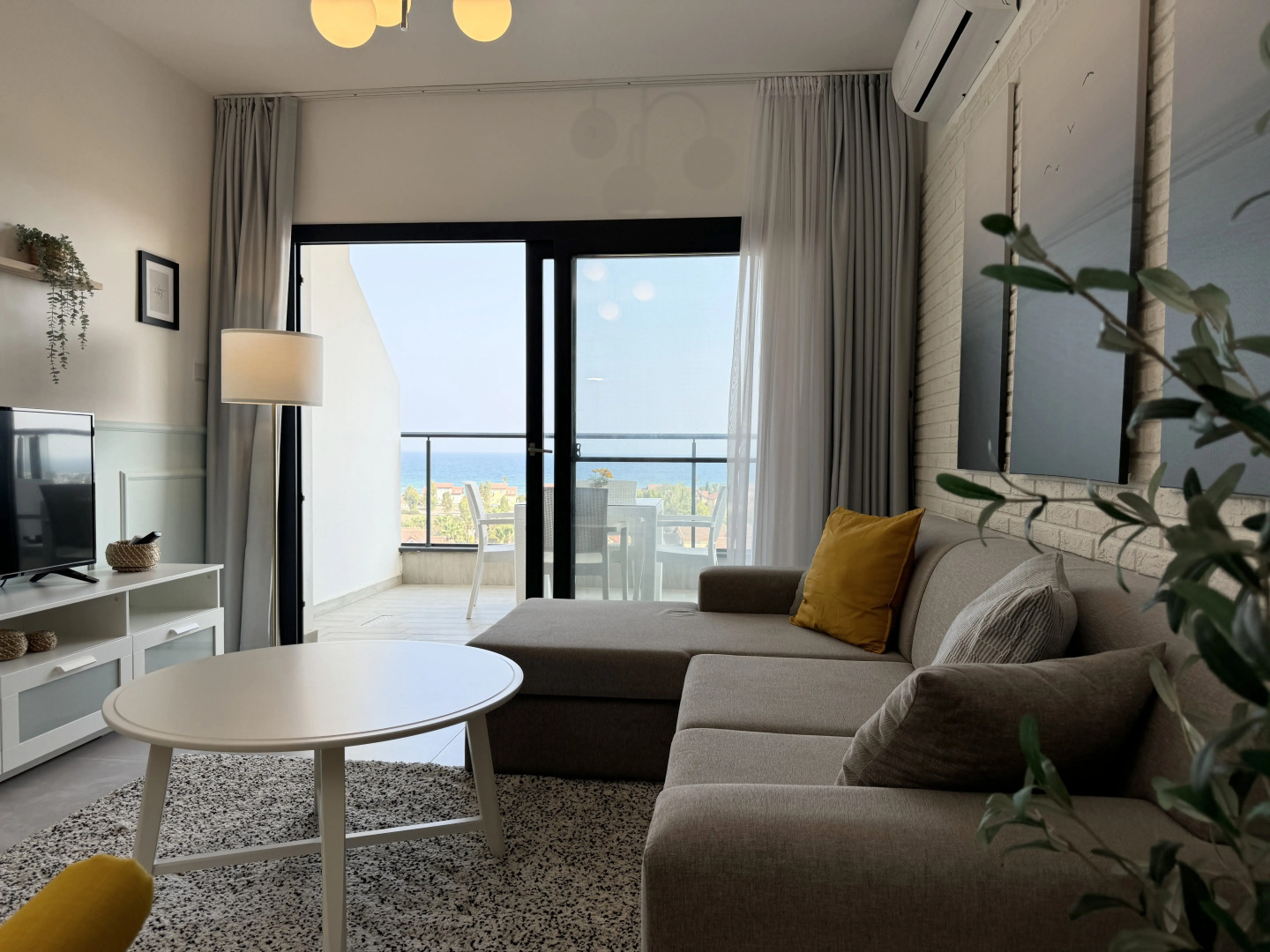 Апартаменты Комфортабельные апартаменты с видом на море