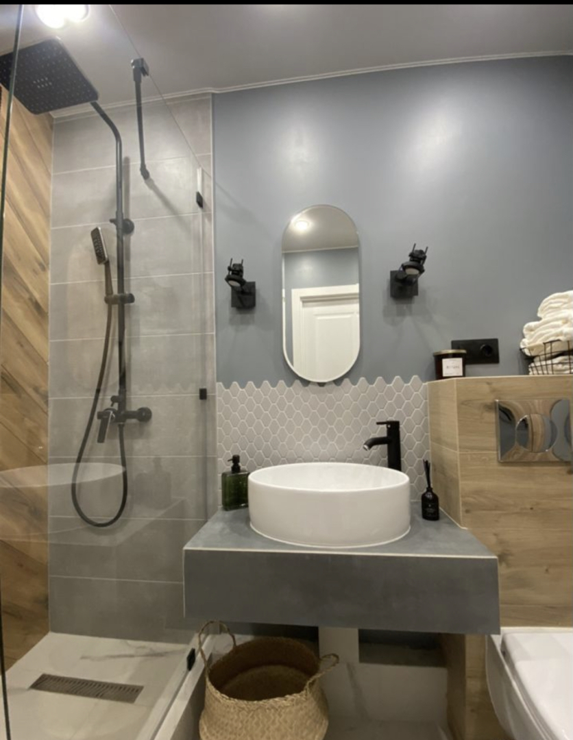 Апартаменты с видом на город на бульваре 75-летия Победы 1