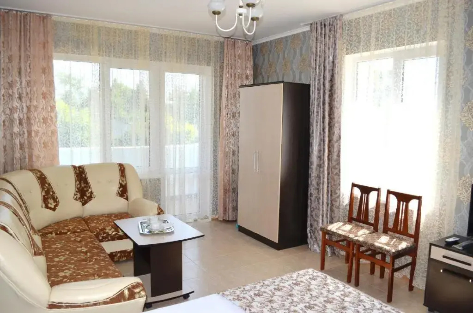 Отель Золотой берег Анапа