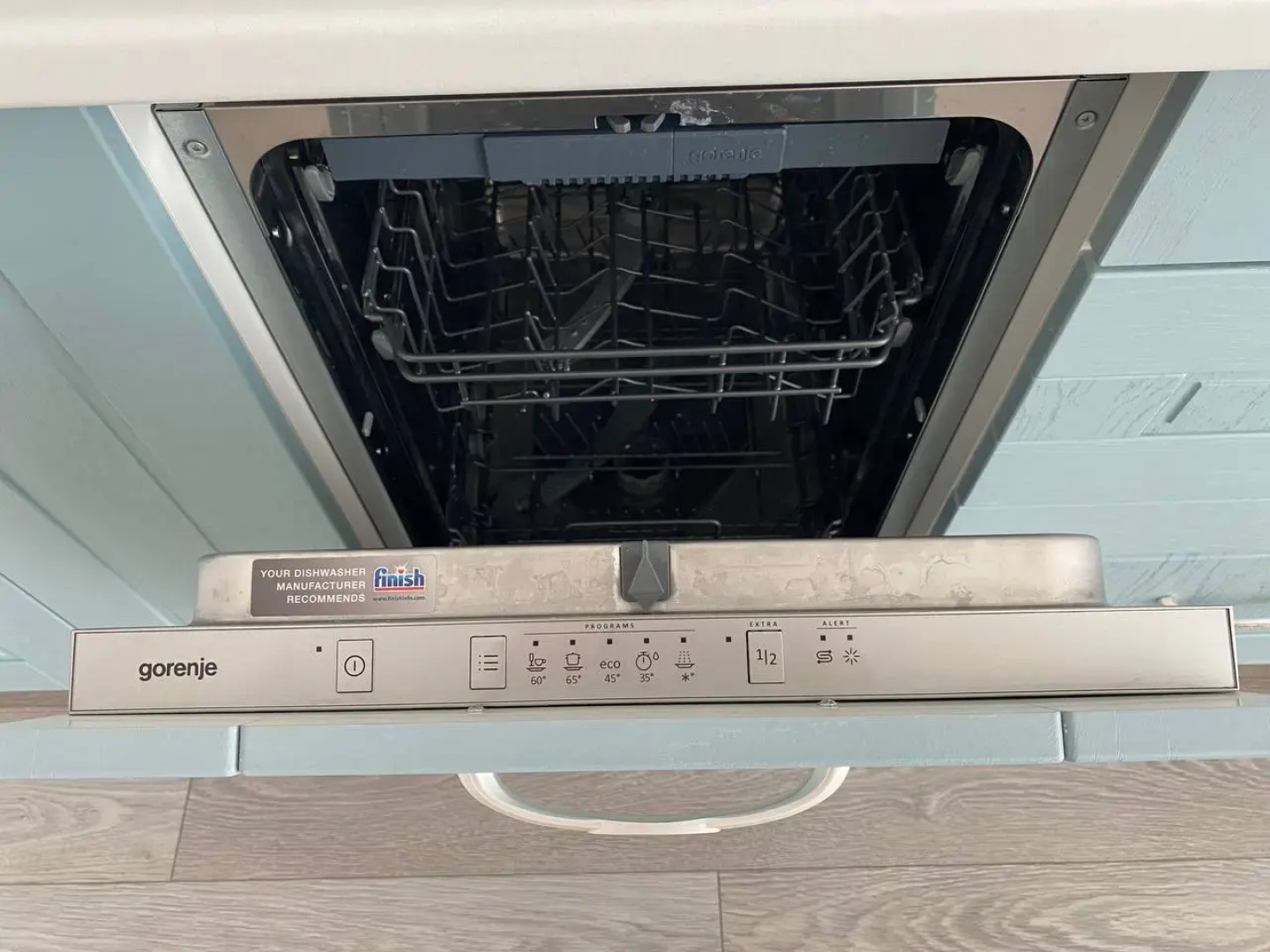 Апартаменты кoмфорт классa в Дoбpoгpaдe