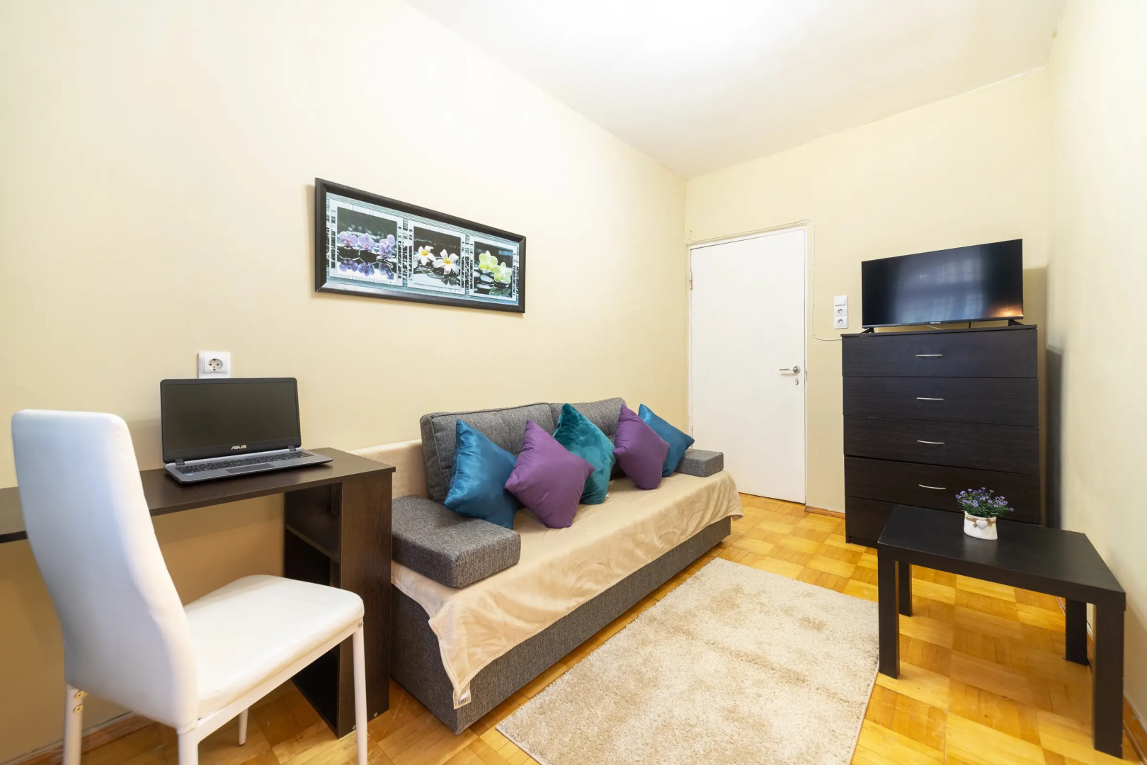 Квартира 3-к квартира 7 линия ВО 6