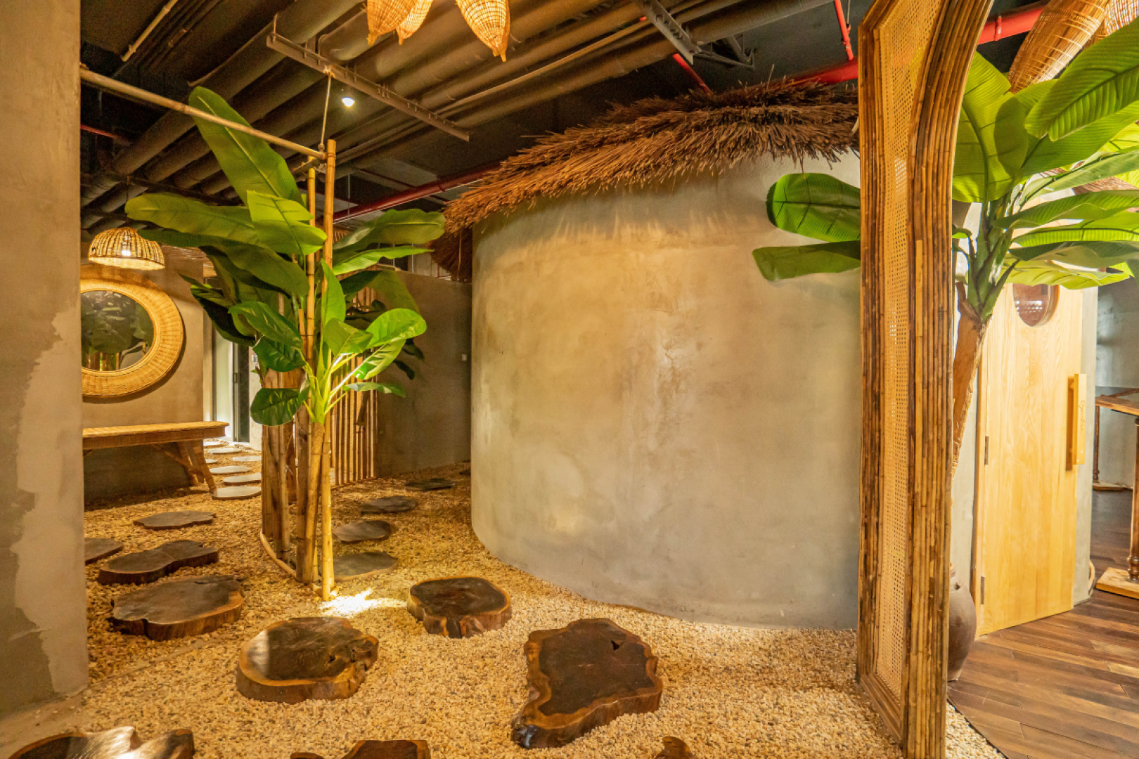 Отель The Signature Nha Trang