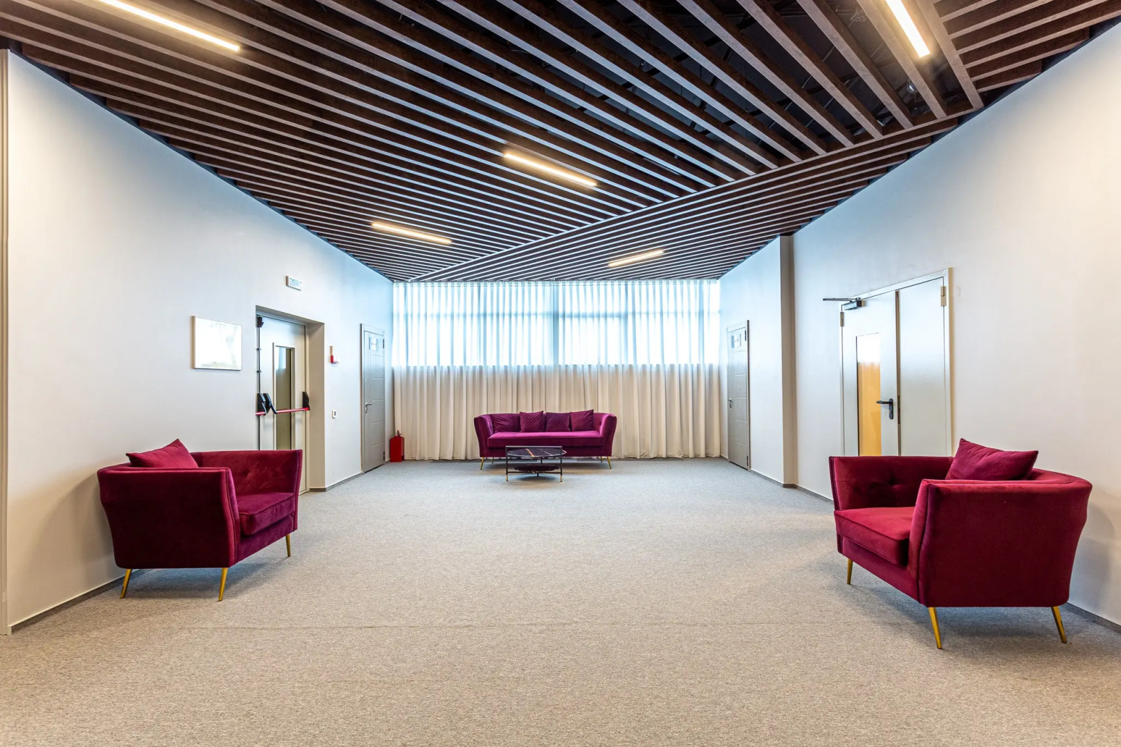 Апартаменты Your Mirror Apart на Навагинской улице