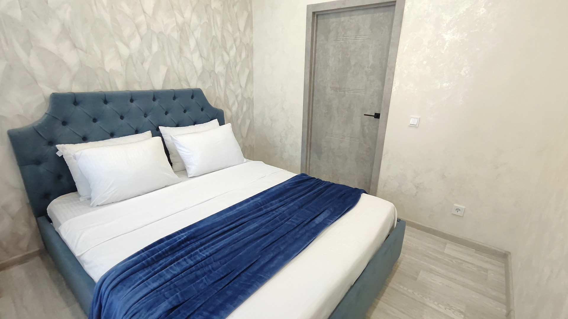 Апартаменты Panda Home возле ТЦ Остров