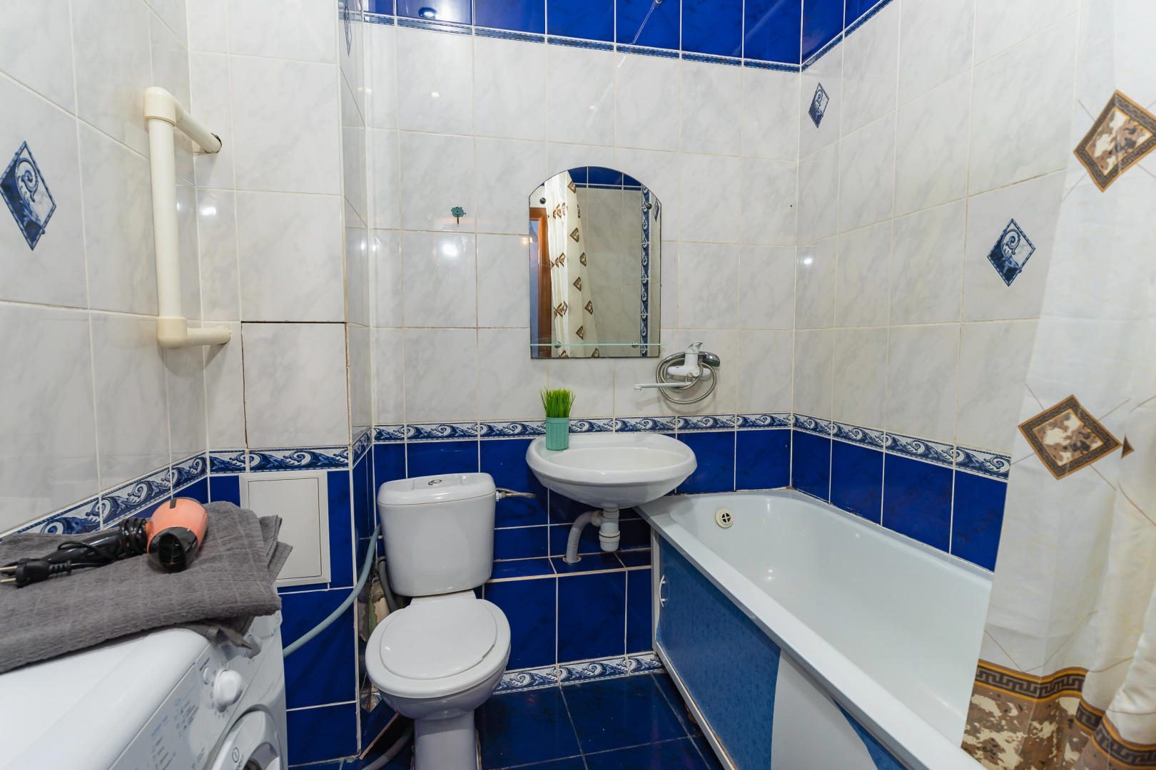 Апартаменты LikeHome на Салмышской 74