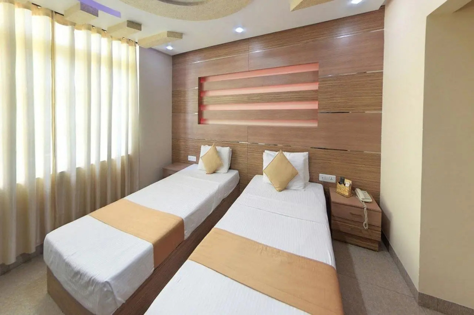 Отель Royal Castle