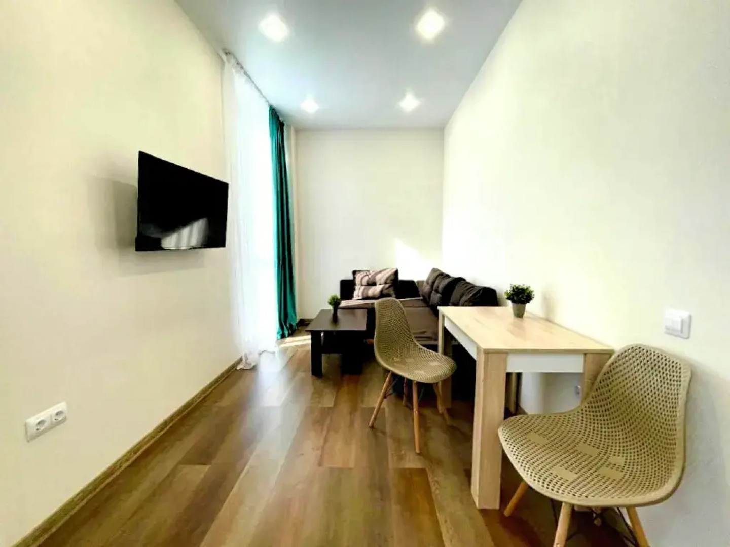 Квартира Малиновая 3б