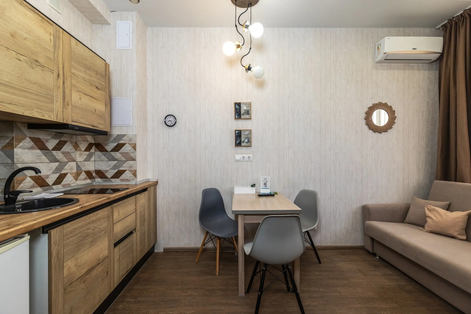 Апартаменты Море Апартаментов на Кувшинок 8-3