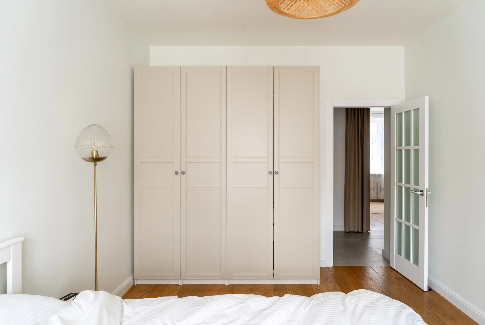 Апартаменты с балконом рядом с Матвеевским садом.