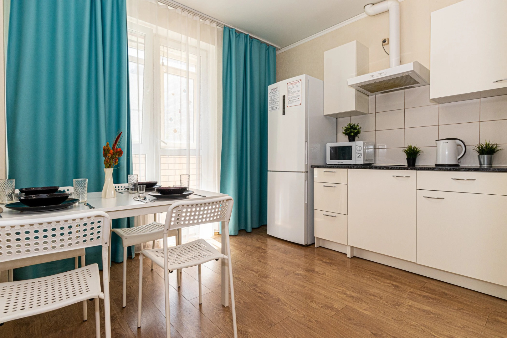 Апартаменты С Новым Ремонтом Возле Парка Краснодар