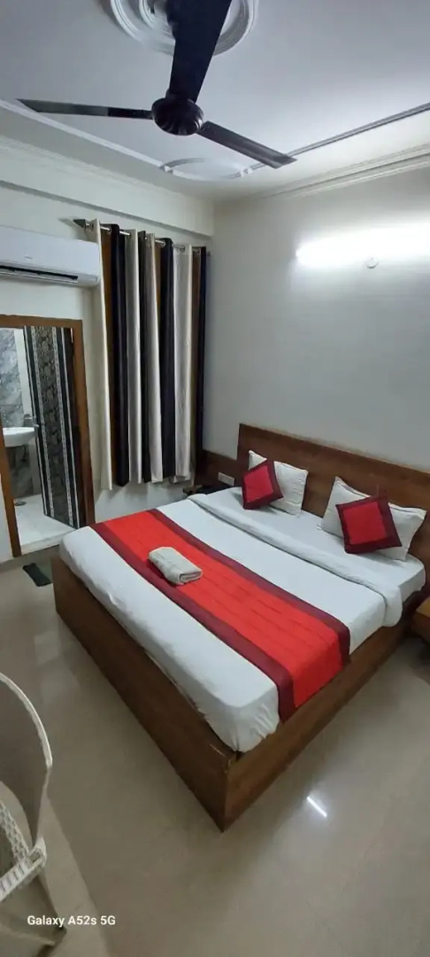 Отель Meghna Residency