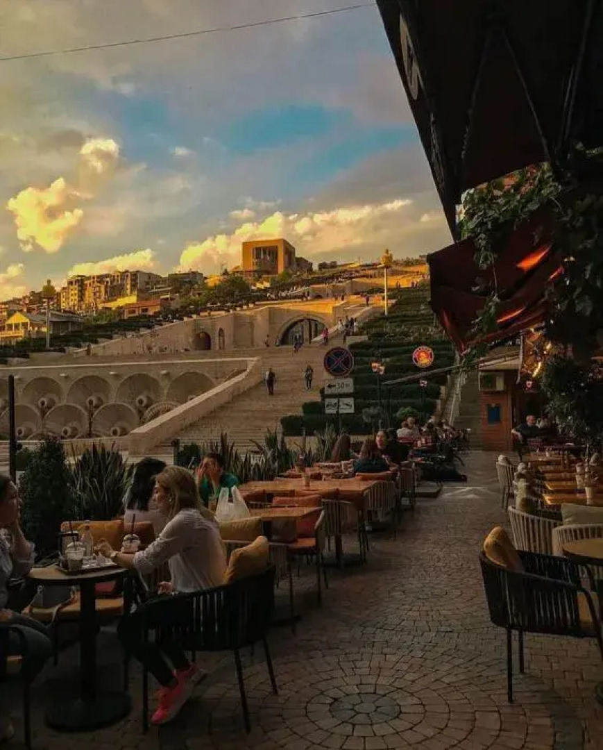 Апартаменты Stylish apt city center Saryan