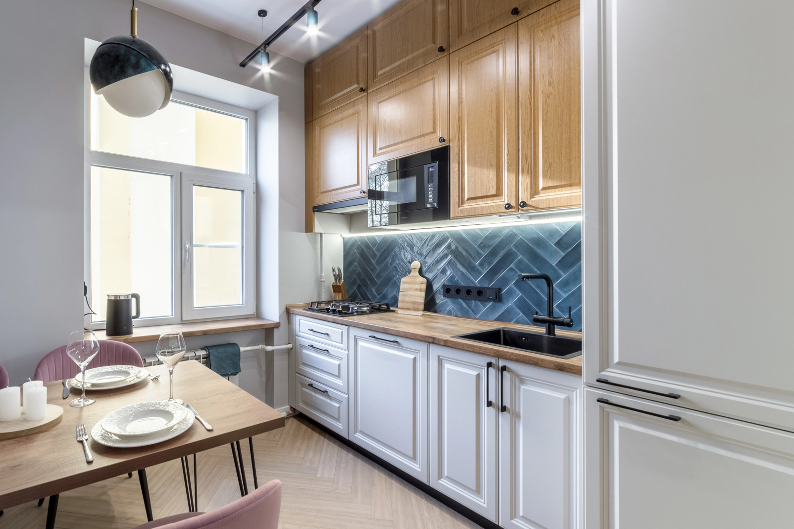 Квартира Lovely Apartment with the View on the Park and the Church