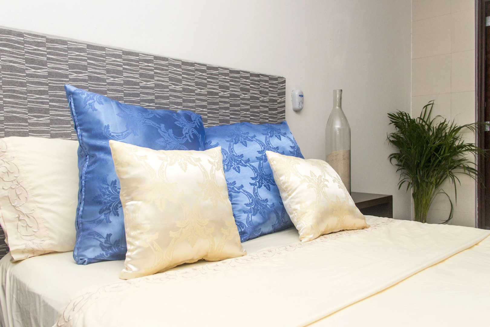 Апарт-Отель Aquamarina Suites