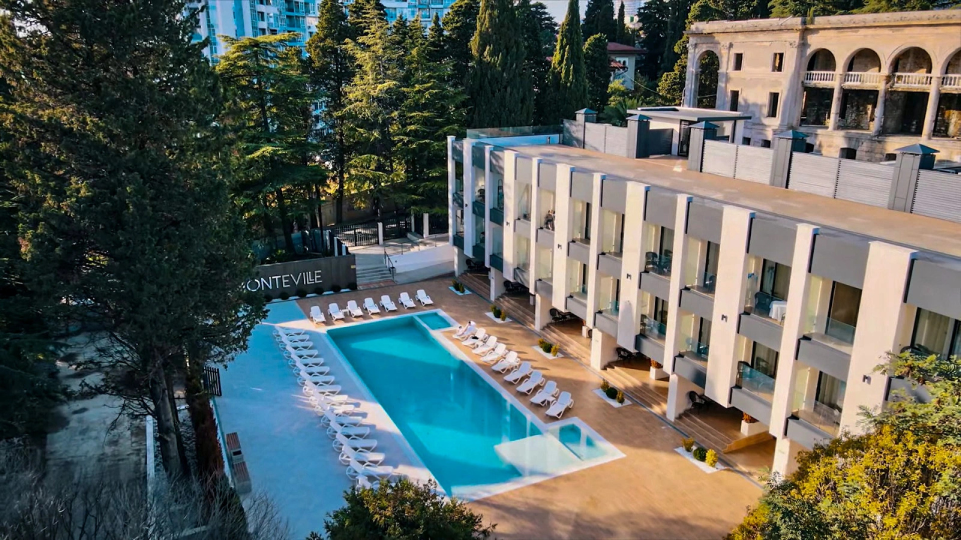 Отель Монтевиль by Adamand Resort