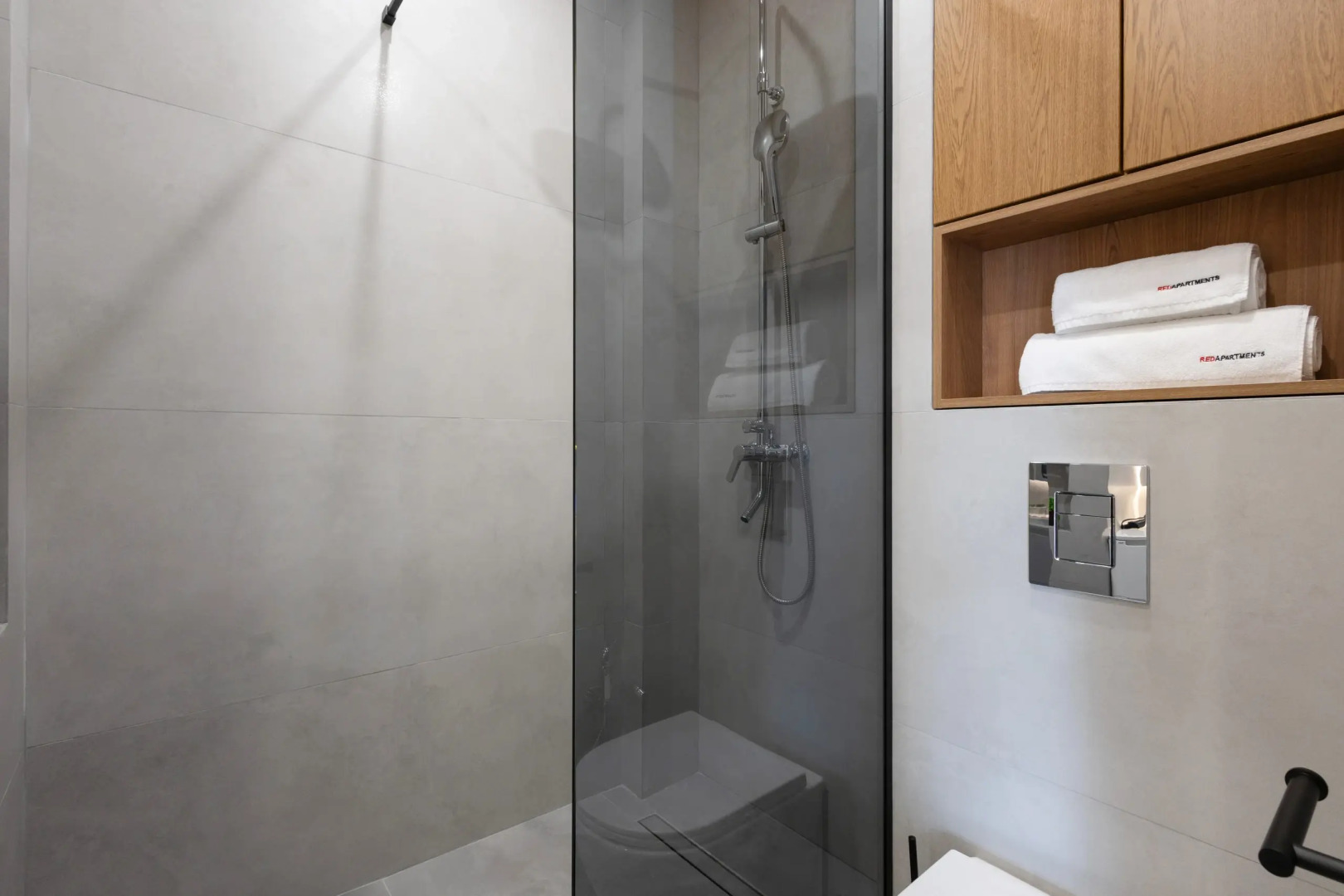 Апартаменты Red Apartments Арт Лайт Сити Шерли