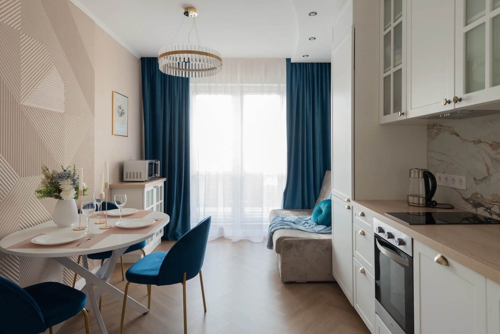 Квартира Голубая лагуна в деловом центре Тюмени