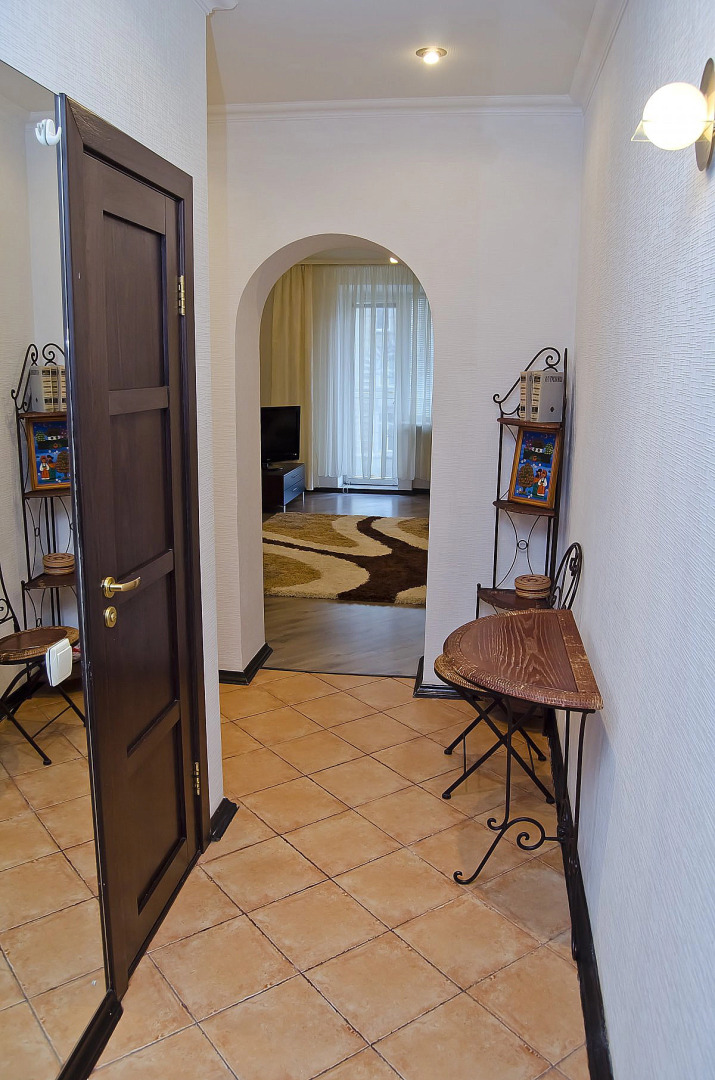 Апартаменты на Красном пути 80