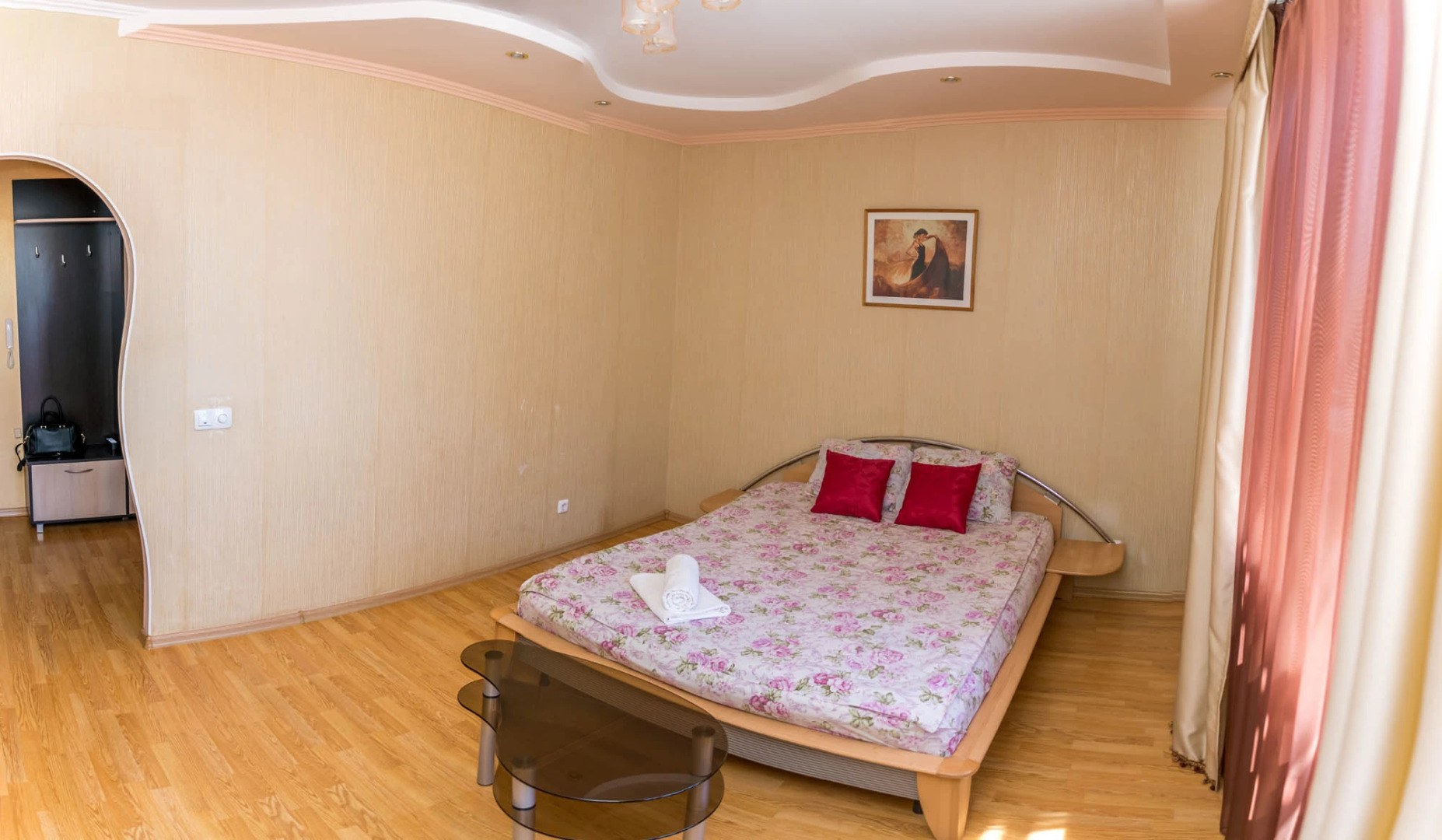 Апартаменты Квартирный Вопрос на Юрматинской 1А