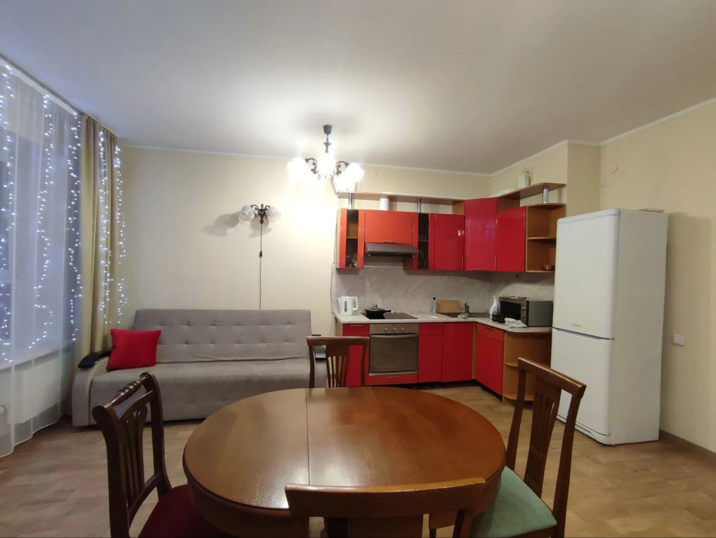 Квартира Трехкомнатная в Центре Города на Ямской