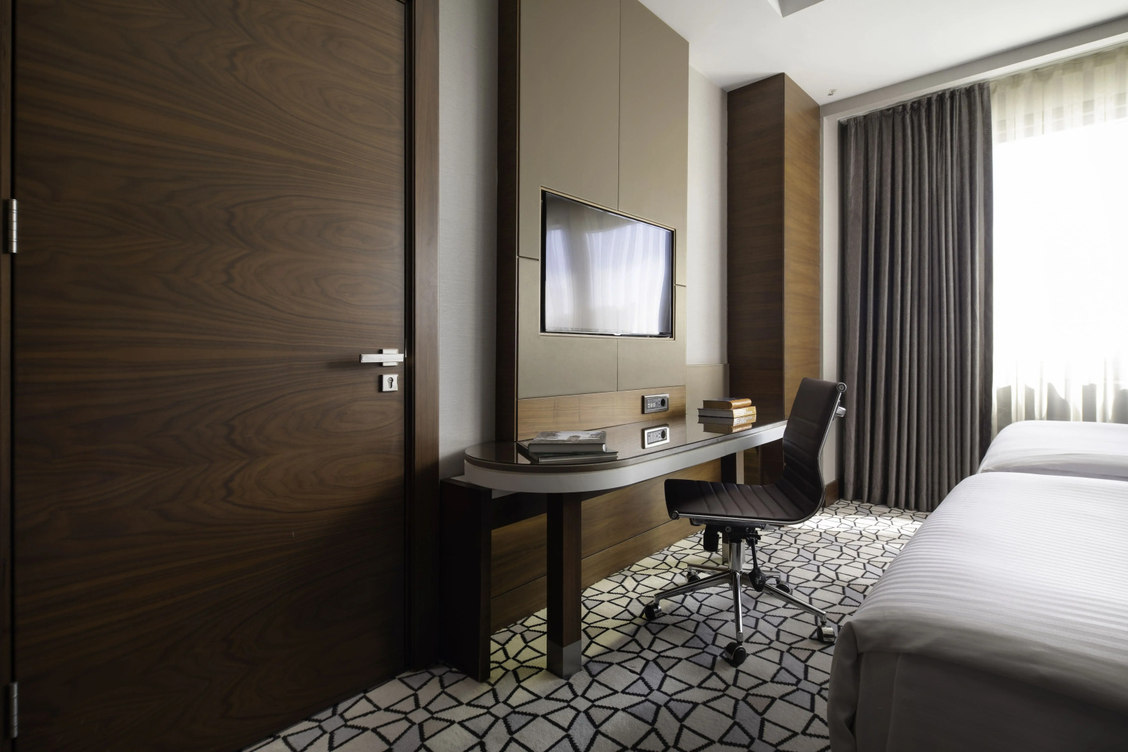 Royal Stay Palace Hotel