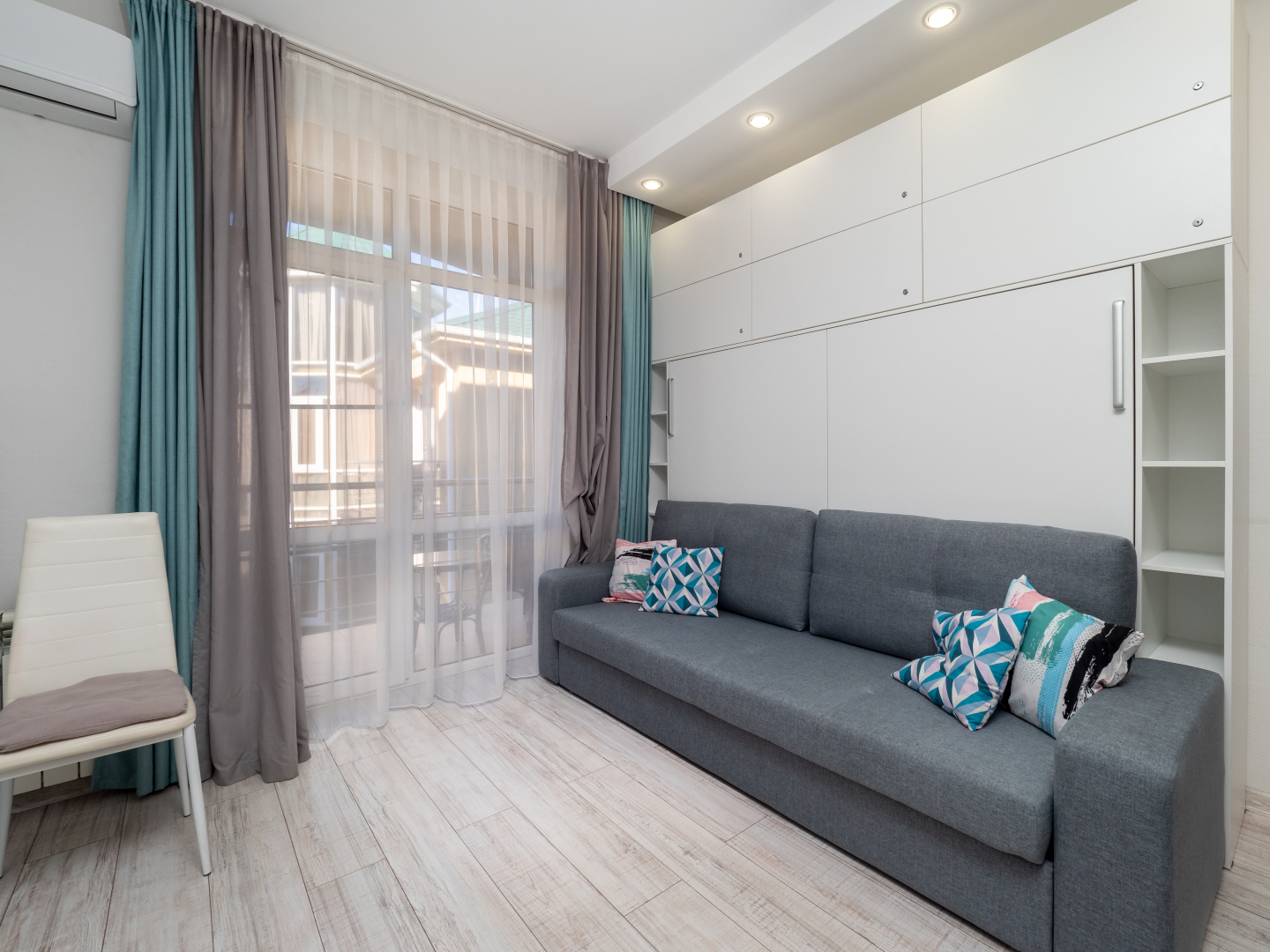 Апартаменты У Моря С Бассейном в ЖК Солнечный апр36