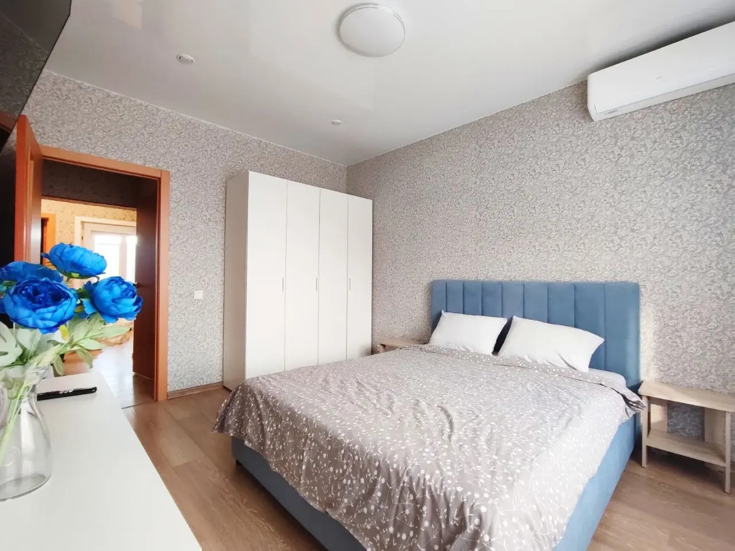 Квартира Уютная 2 комнаты рядом с Аэропортом в микрорайоне Современник