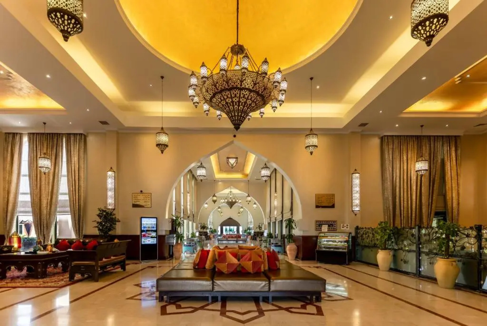 Отель Golden Tulip Nizwa