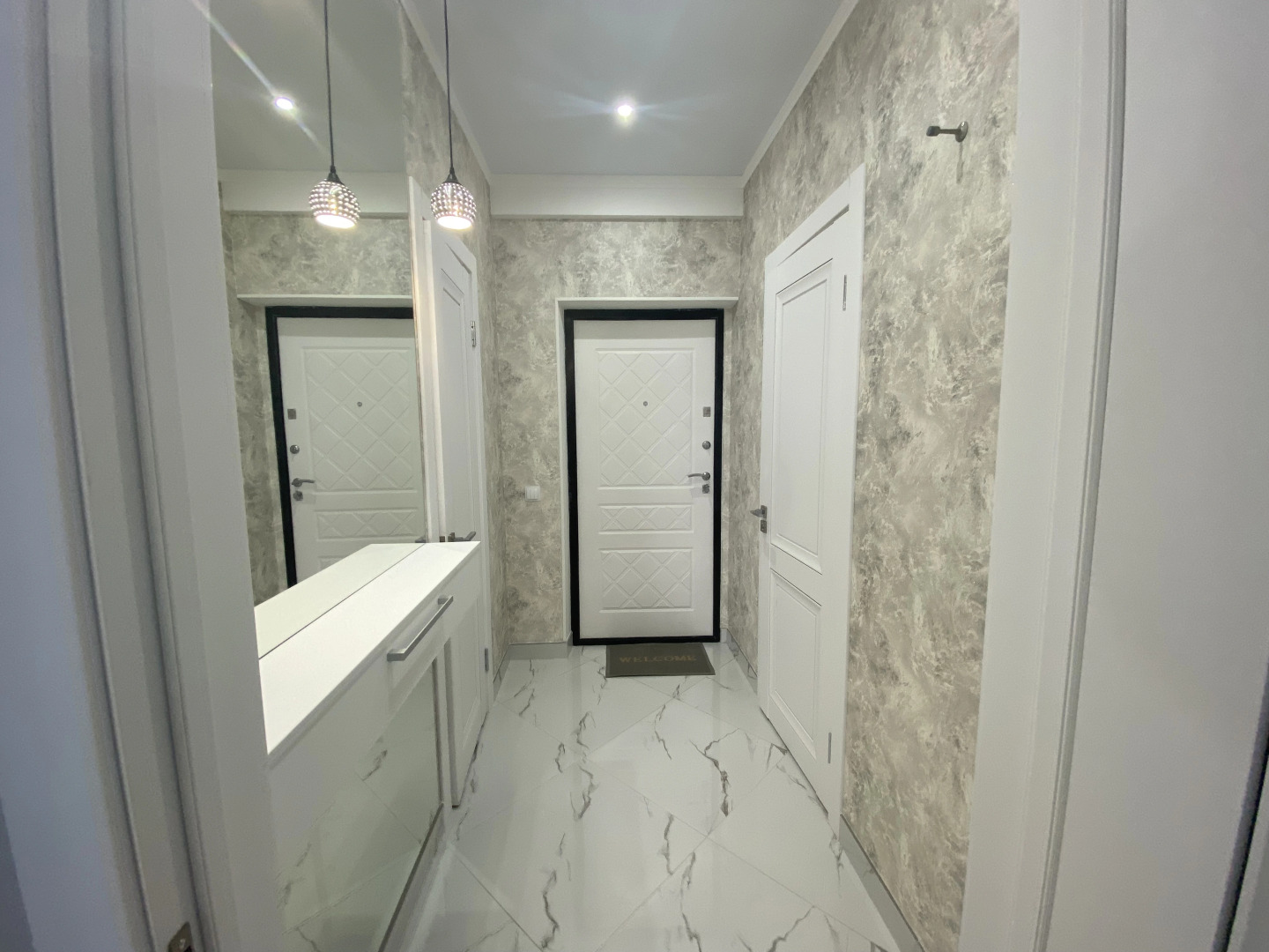 Апартаменты с видом на гору Змейка